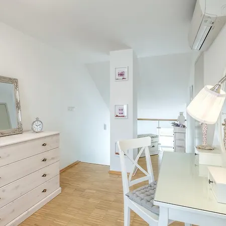 شقة Modern Charvatova *