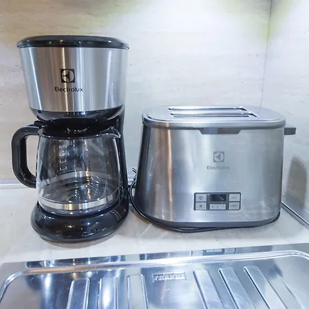 Modern Charvatova * براغ