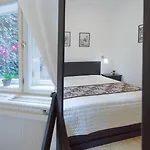 Modern Charvatova * Prag