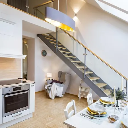 Modern Charvatova Apartman