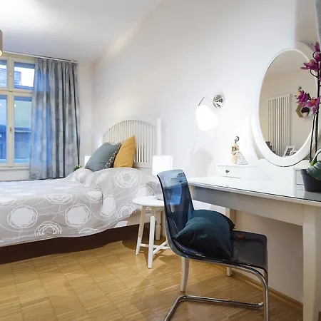 Modern Charvatova Appartement *