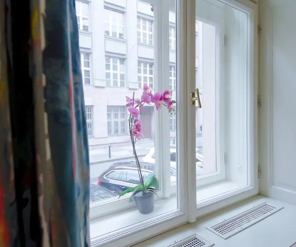 Modern Charvátova Apartmán Praha